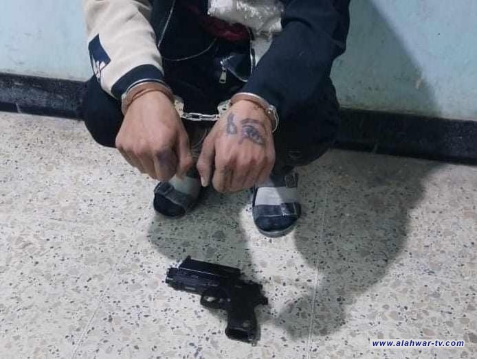 شرطة النجدة تلقي القبض على سائق دراجة بحوزته مسدس في قضاء الشطرة شمال الناصرية