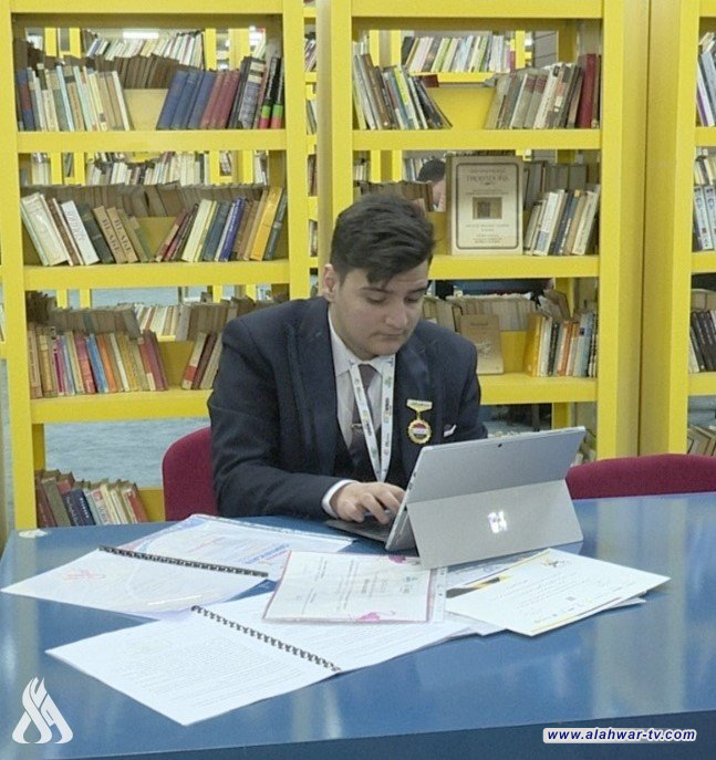 طالب عراقي يحصد المرتبة الثالثة عالميا باختراع جهاز للكشف عن السرطان