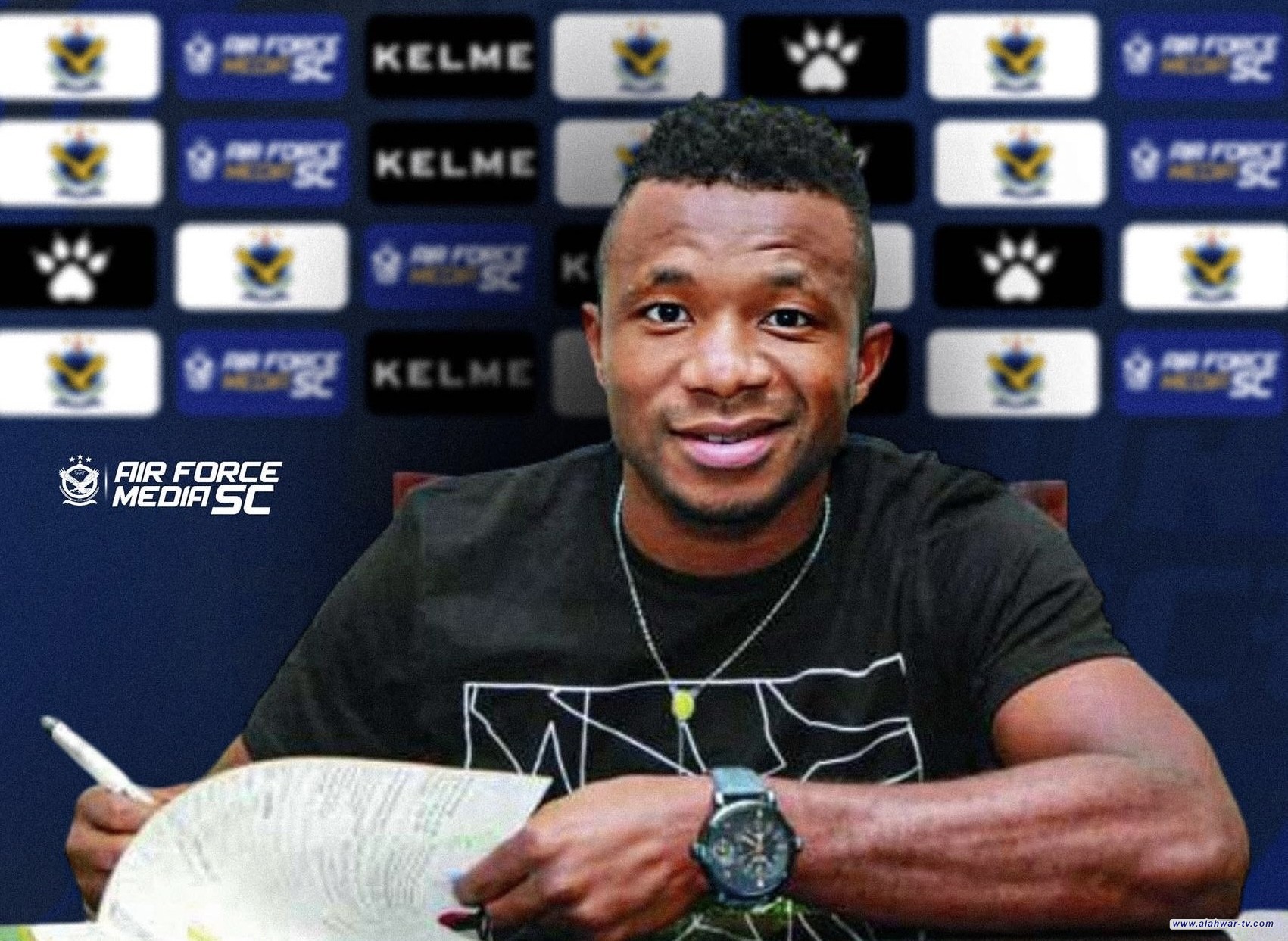 القوة الجوية يعلن التعاقد مع المدافع النيجيري دانيل جيبولا