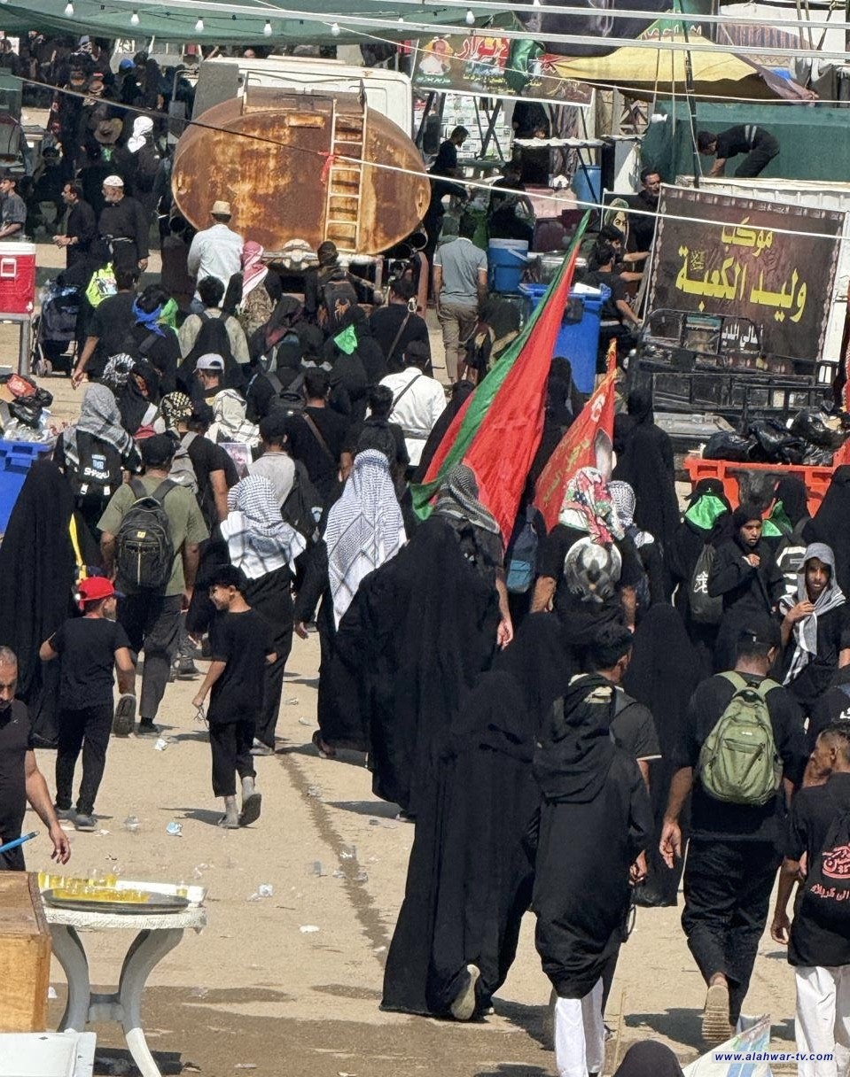 بالصور.. بدء توافد الزائرين من المحافظات الجنوبية إلى كربلاء المقدسة مروراً بالديوانية