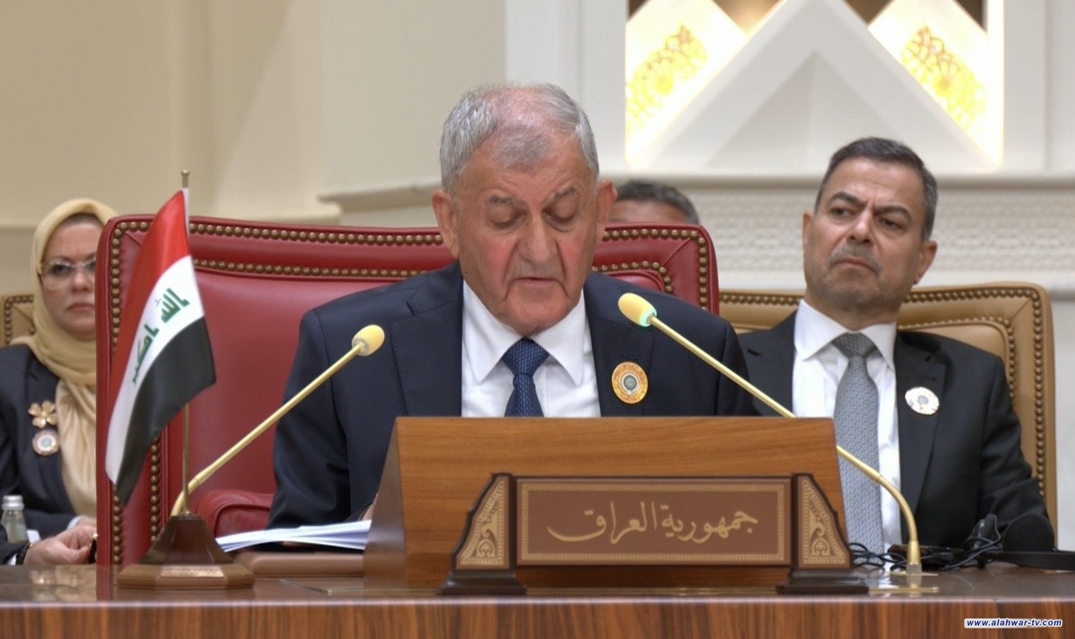 رئيس الجمهورية: العراق يشهد ثورة خدمية وصناعية بقيادة الحكومة