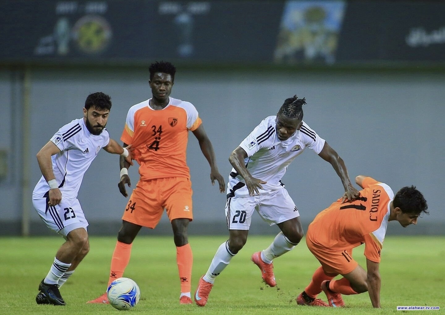 اليوم ..خمس مواجهات في انطلاق الجولة (12) من دوري النجوم