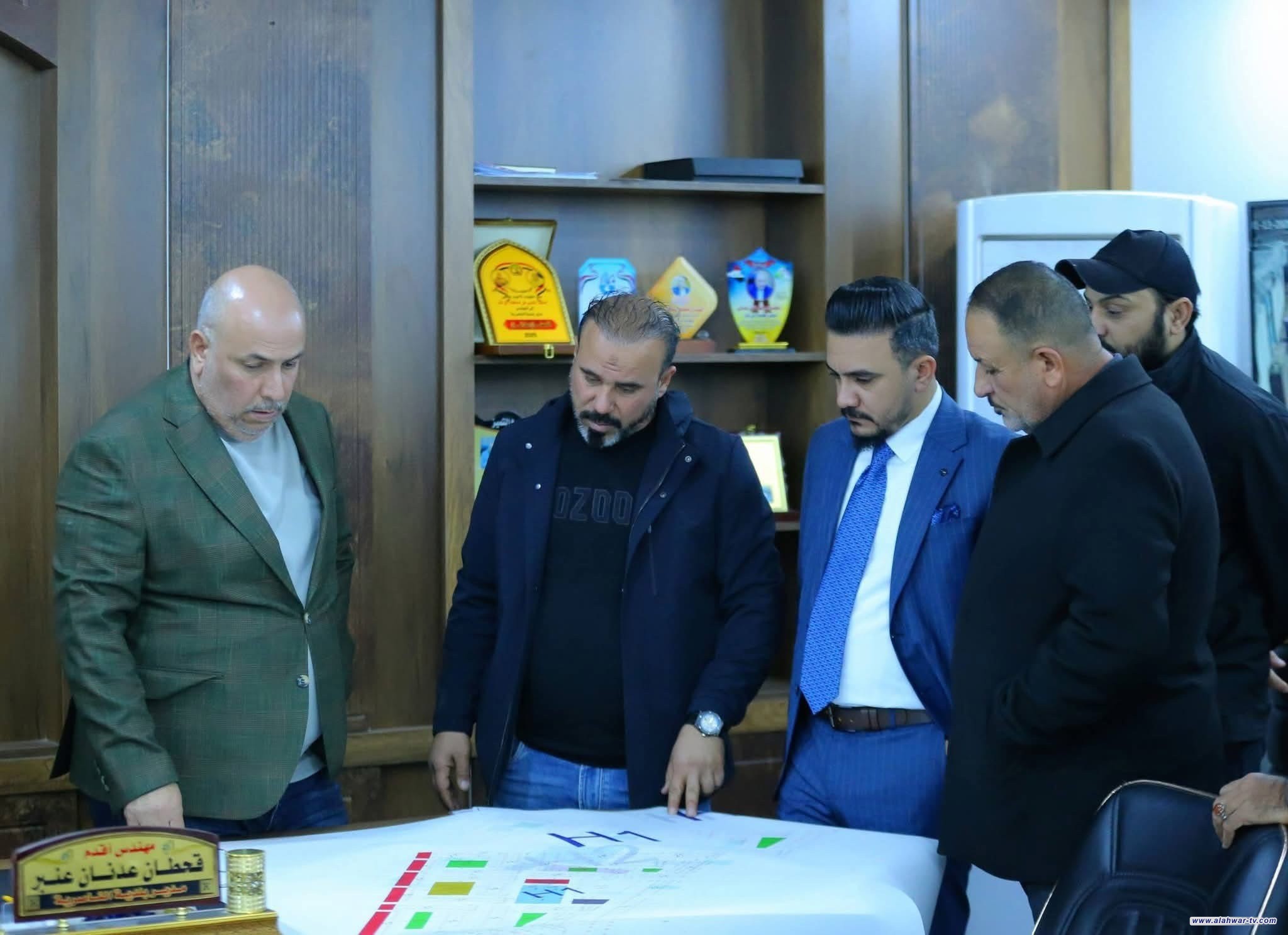 بواقع 2300 قطعة أرض .. مدير بلدية الناصرية يصادق على أربعة تصاميم سكنية لشريحة الرعاية الاجتماعية