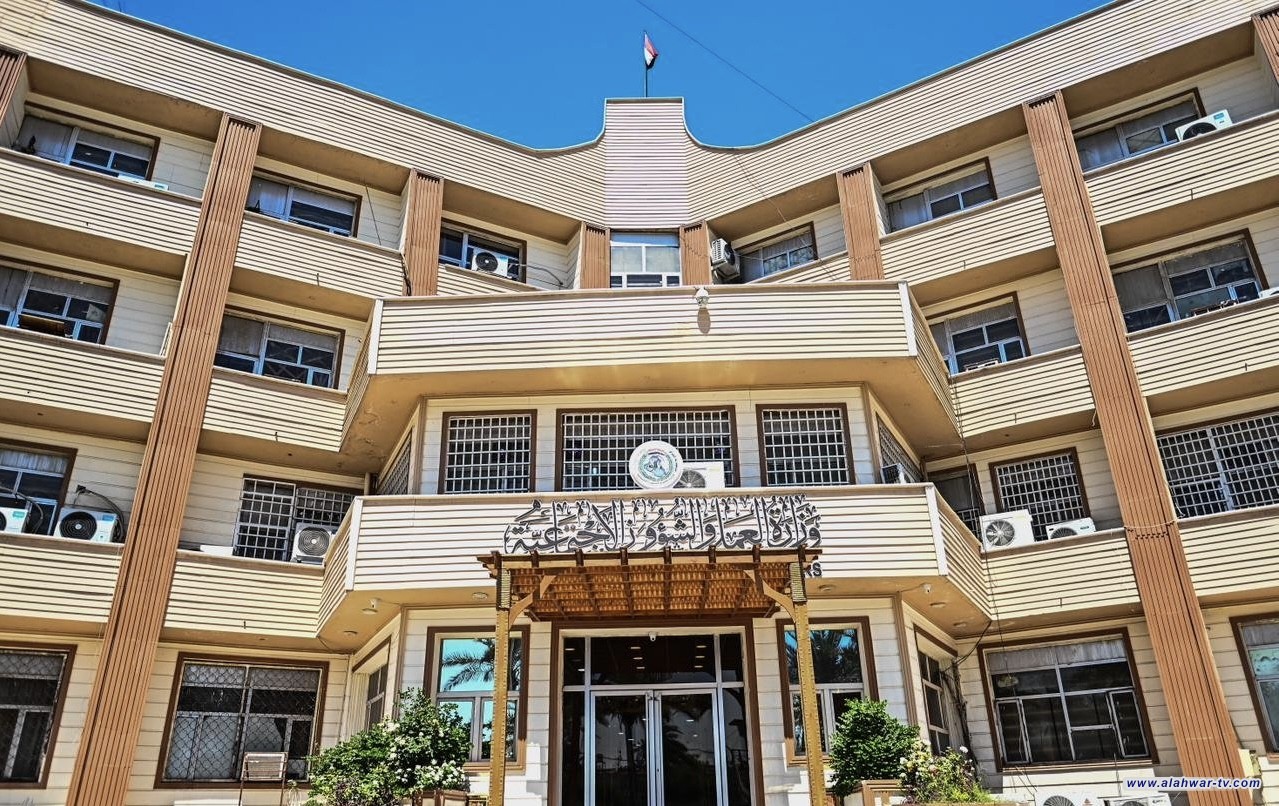 العمل تحصي عدد المشمولين بخدمة  أرزاق  للقروض