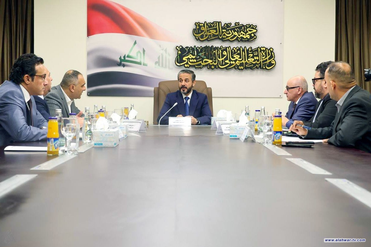 وزير التعليم يوجه بتخصيص راتب شهري لطلبة كلية التميّز دعمًا لمسيرتهم العلمية