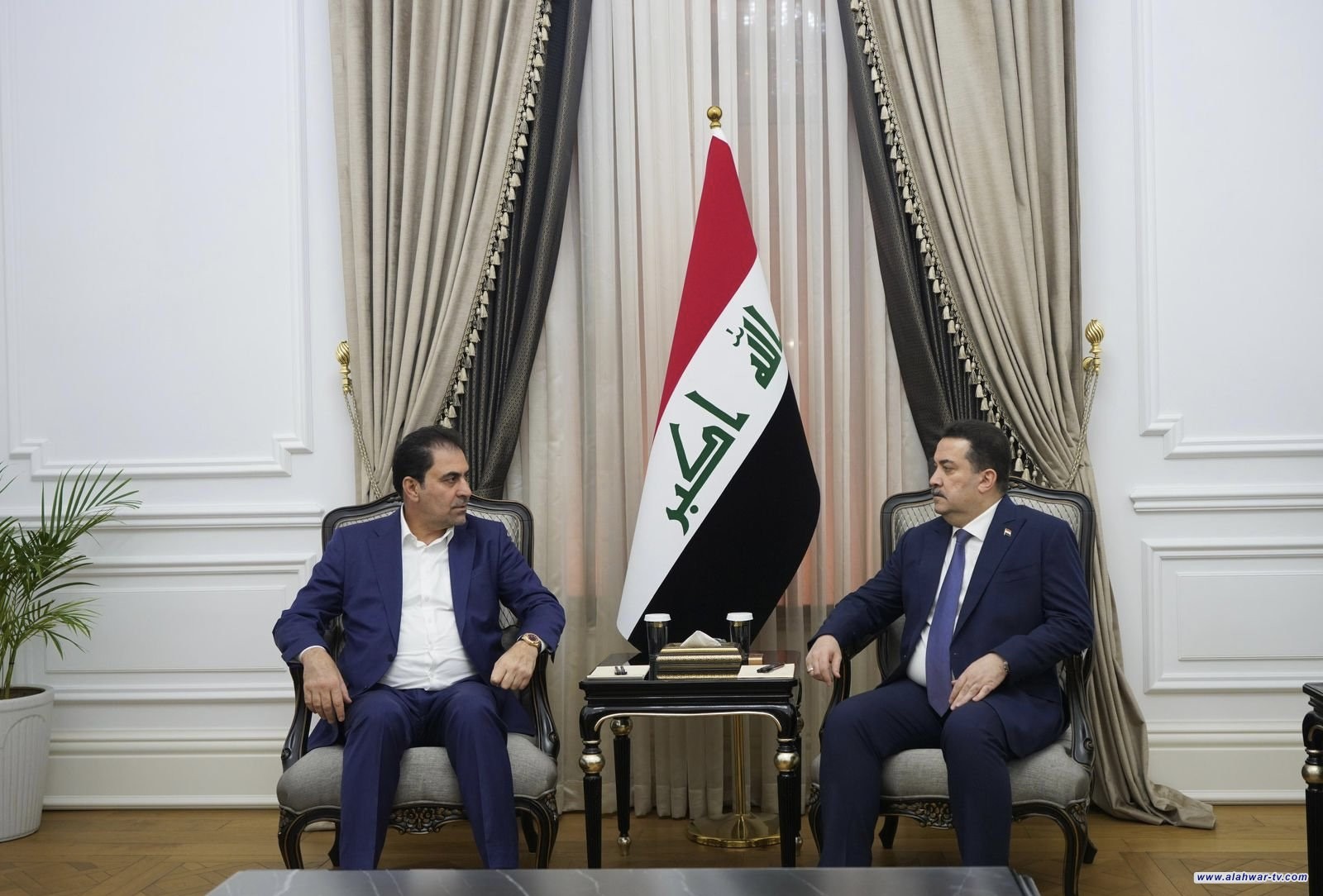 رئيس الوزراء والمندلاوي يؤكدان ضرورة إقرار جداول موازنة 2024 في البرلمان