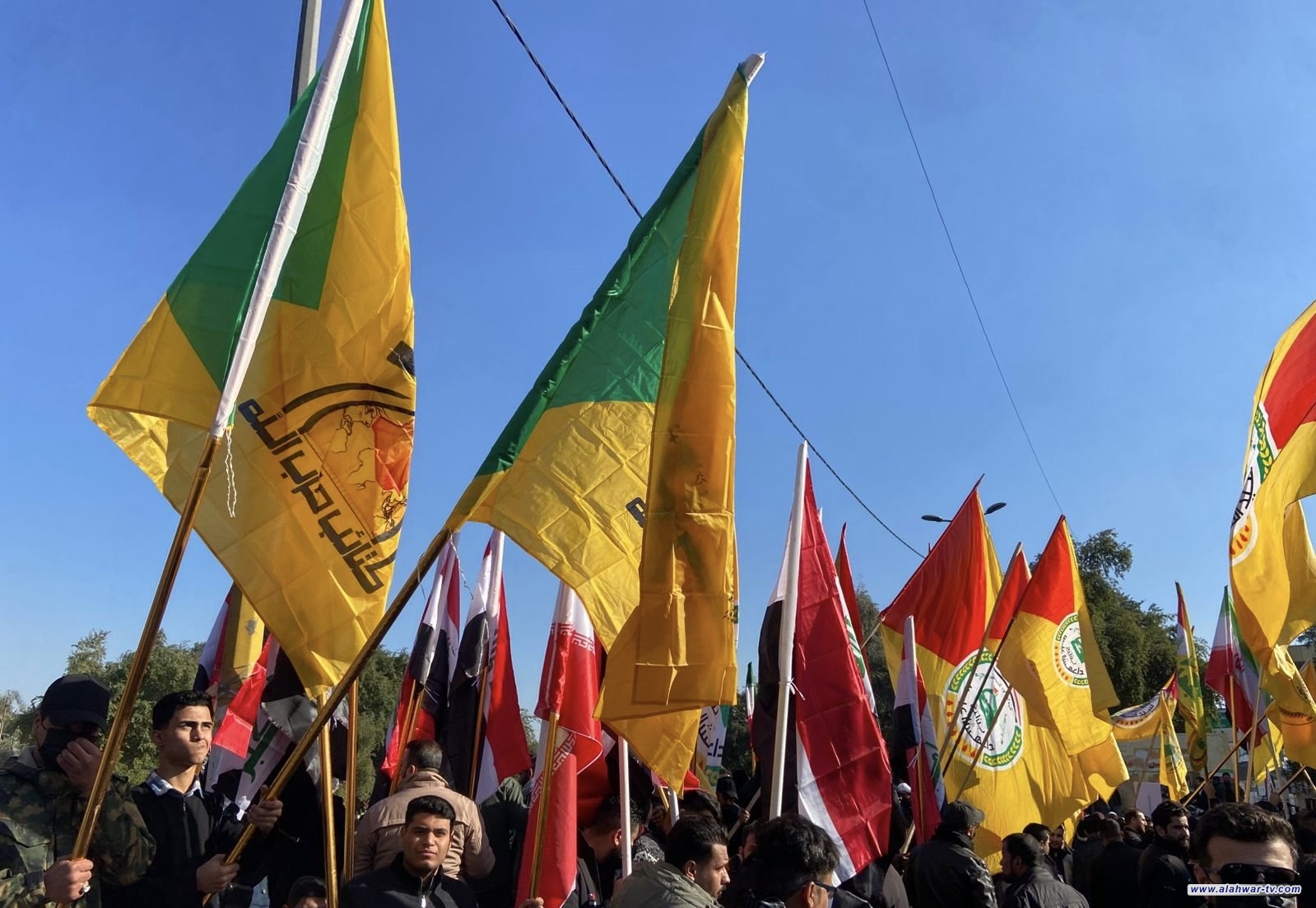 انطلاق وقفة تضامنية مع الجمهورية الإسلامية أمام السفارة الإيرانية في بغداد