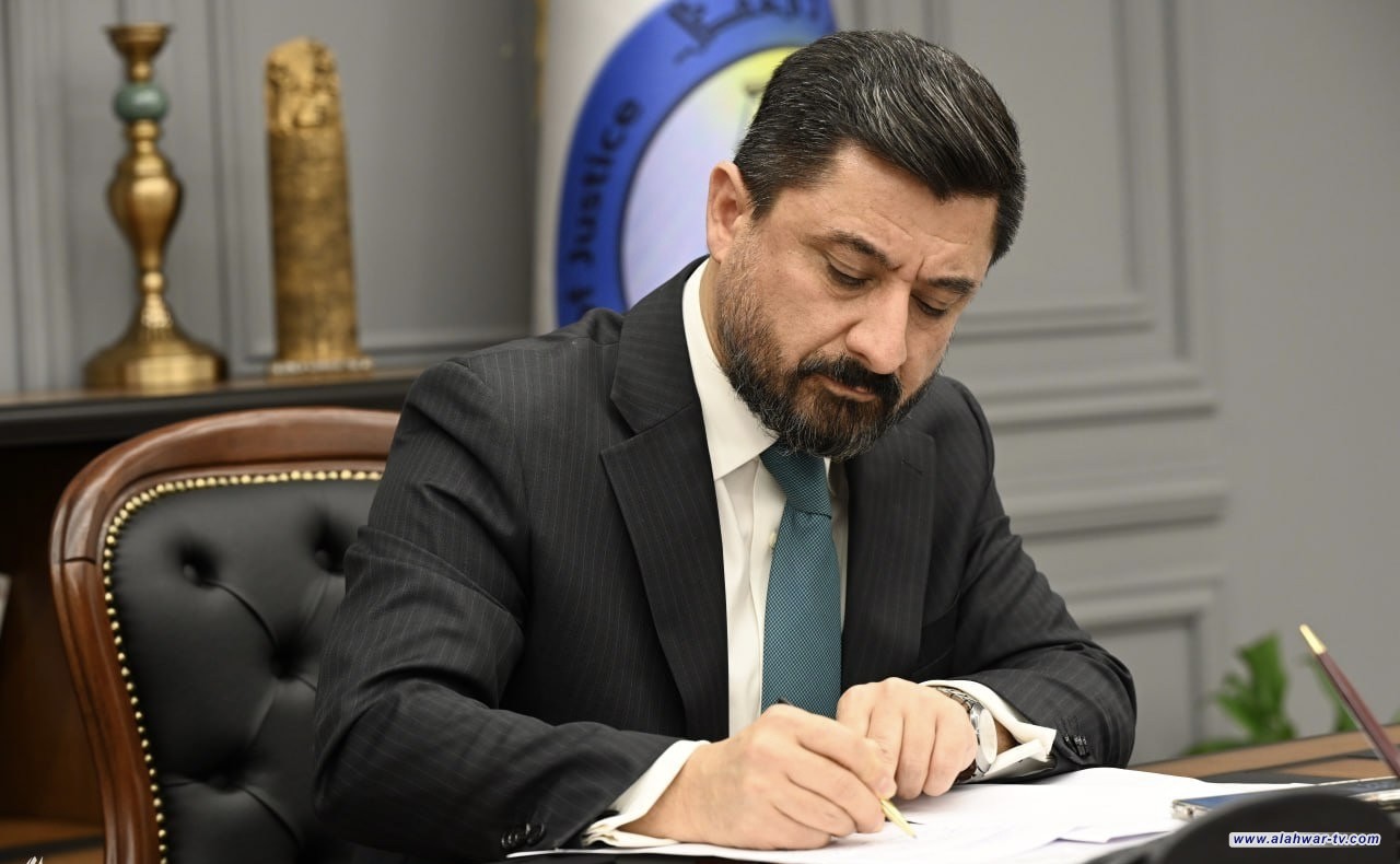 وزير العدل يصادق على توصيات لجنة إزالة الآثار السيئة عن الكرد الفيليين