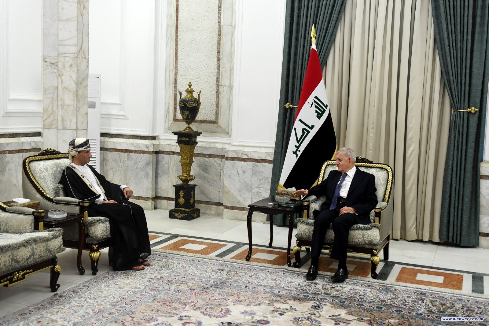 رئيس الجمهورية يؤكد سعي العراق لتعزيز الحوار والتفاهم بين دول المنطقة
