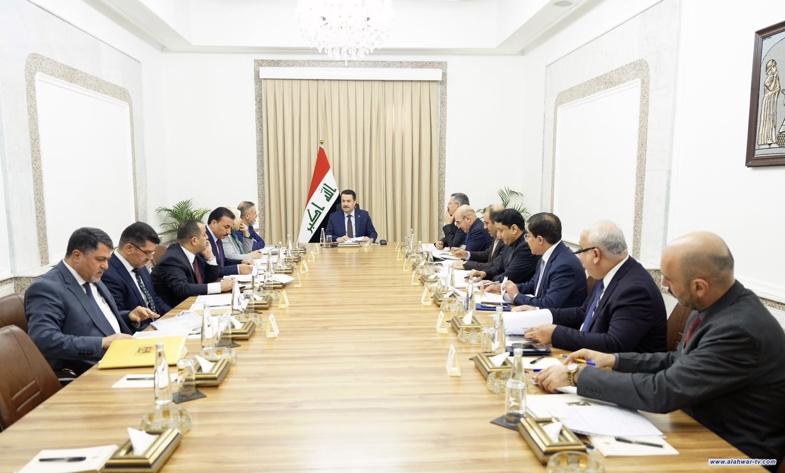 رئيس الوزراء يترأس الاجتماع الخامس للجنة العليا للإعمار والاستثمار