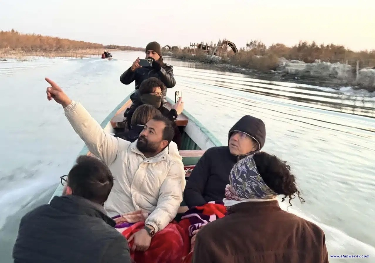 جولة خاطفة ورسالة دولية: السفير الفرنسي في أهوار الجبايش لترويج السياحة المستدامة