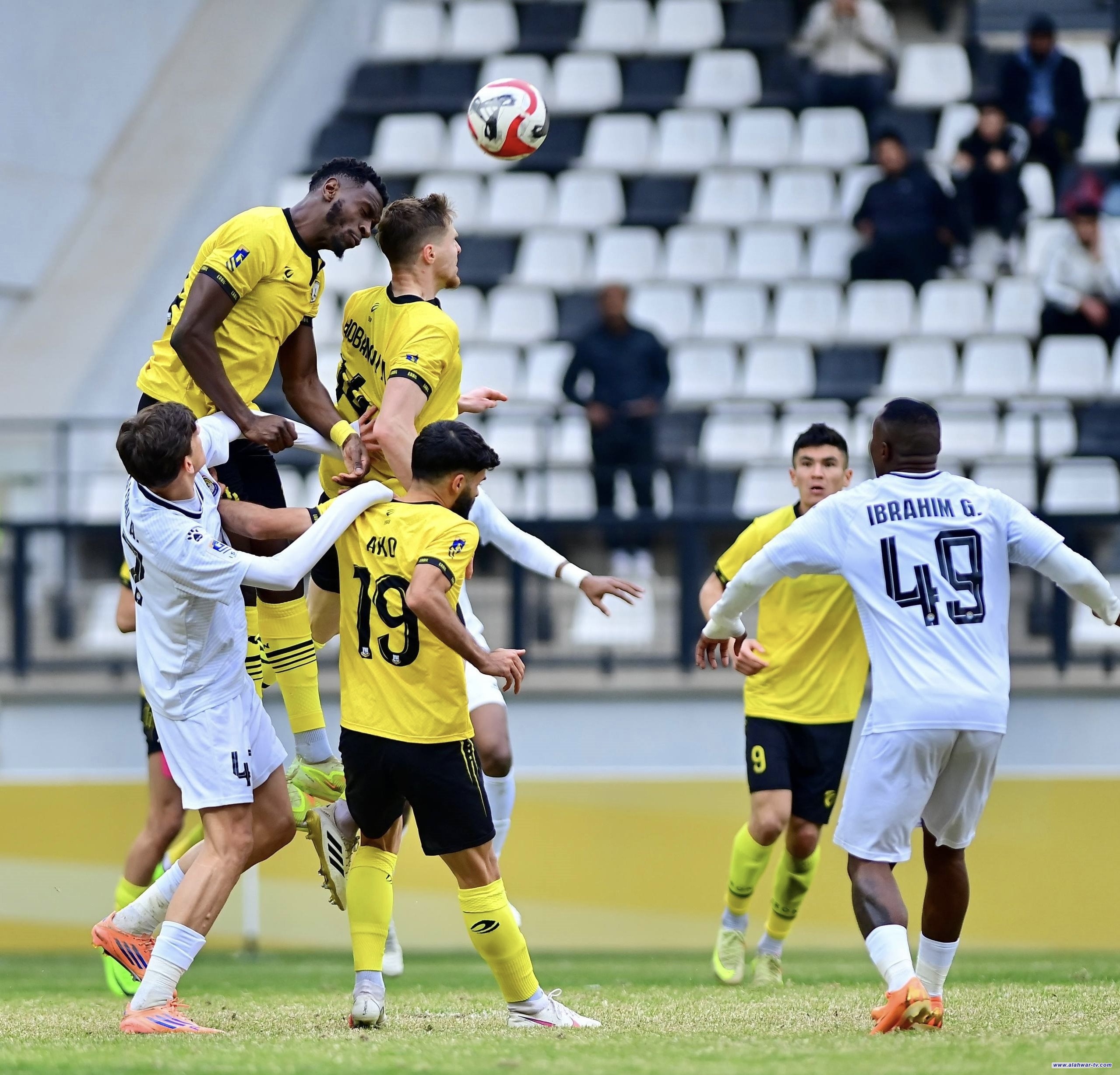 خمس مواجهات في انطلاق الجولة الـ14 من دوري نجوم العراق اليوم