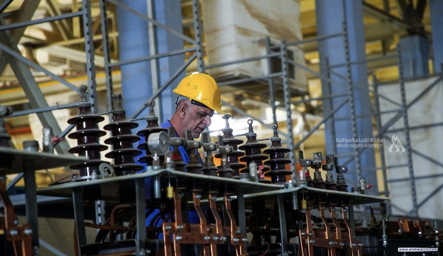 الكهرباء: خطة لتنفيذ محطات ذات تقنيات متطورة بطاقة تتجاوز 10 آلاف ميغاواط