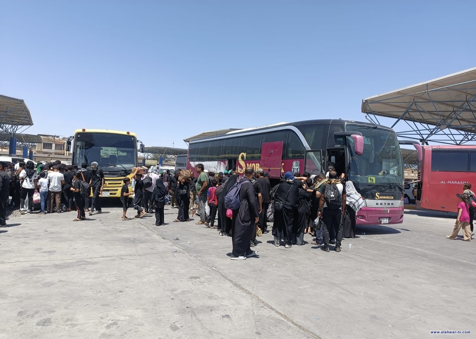 النجف الأشرف.. النقل: مشاركة أكثر من 5000 مركبة لتفويج الزائرين