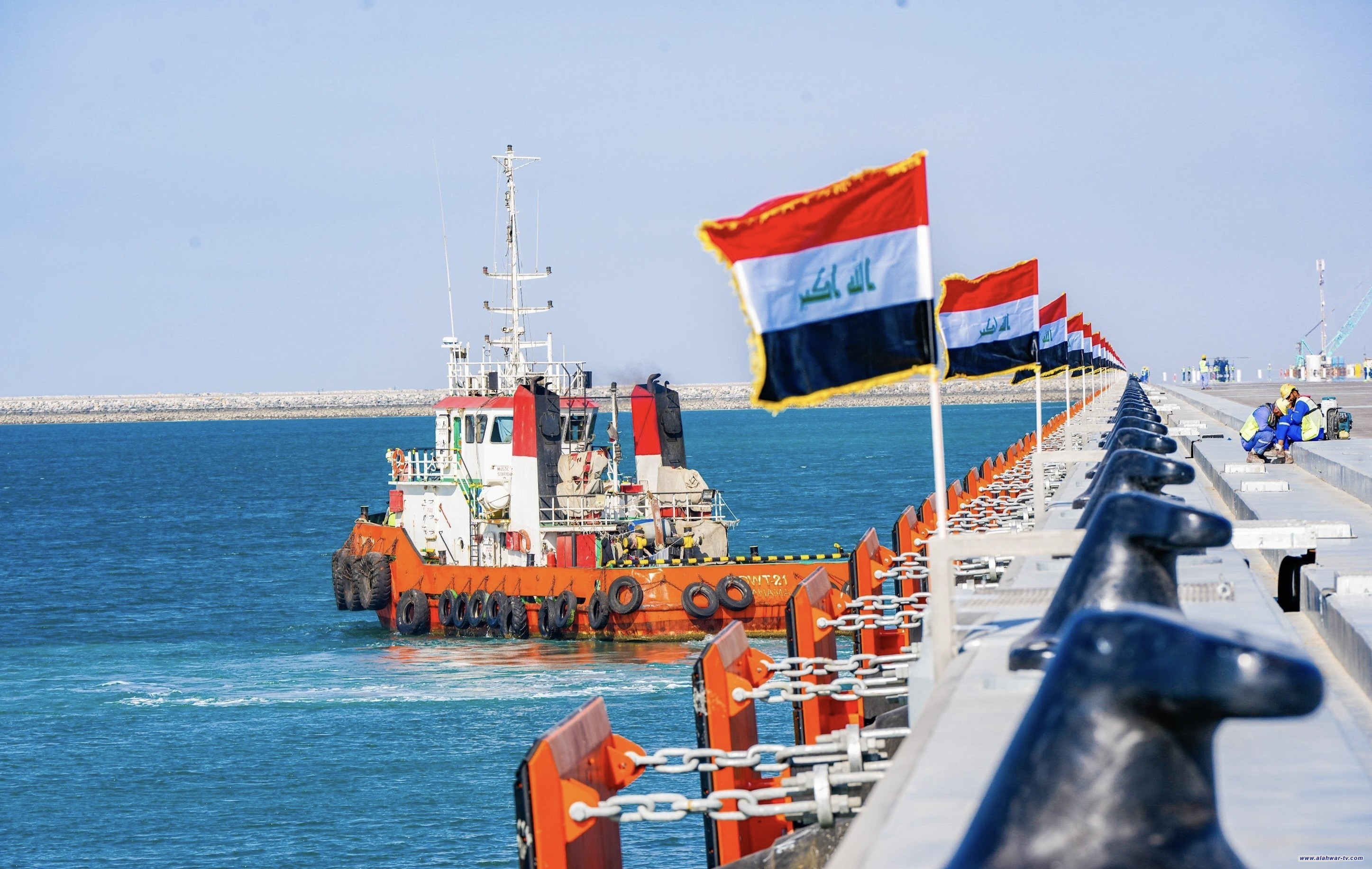 رئيس الوزراء يصادق على توصيات لجنة تدقيق عقود التشغيل للأرصفة النفطية بالموانئ العراقية