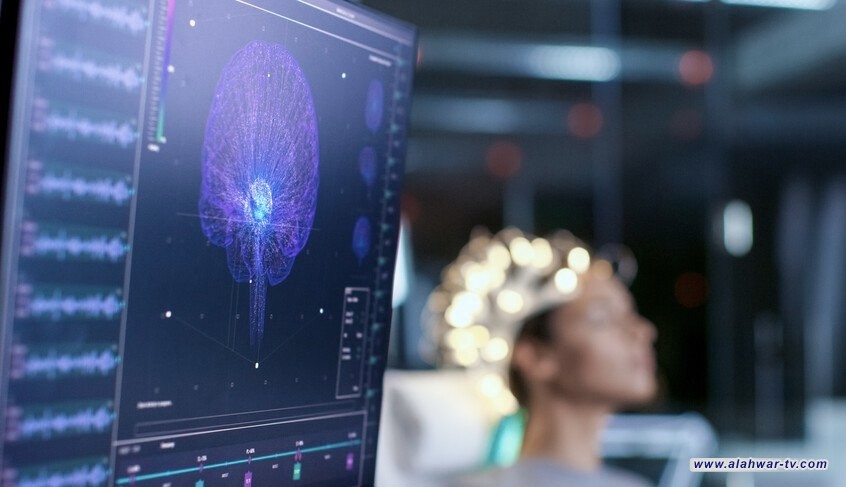 غرسة دماغية قادرة على قراءة الأفكار وتحويلها إلى كلام