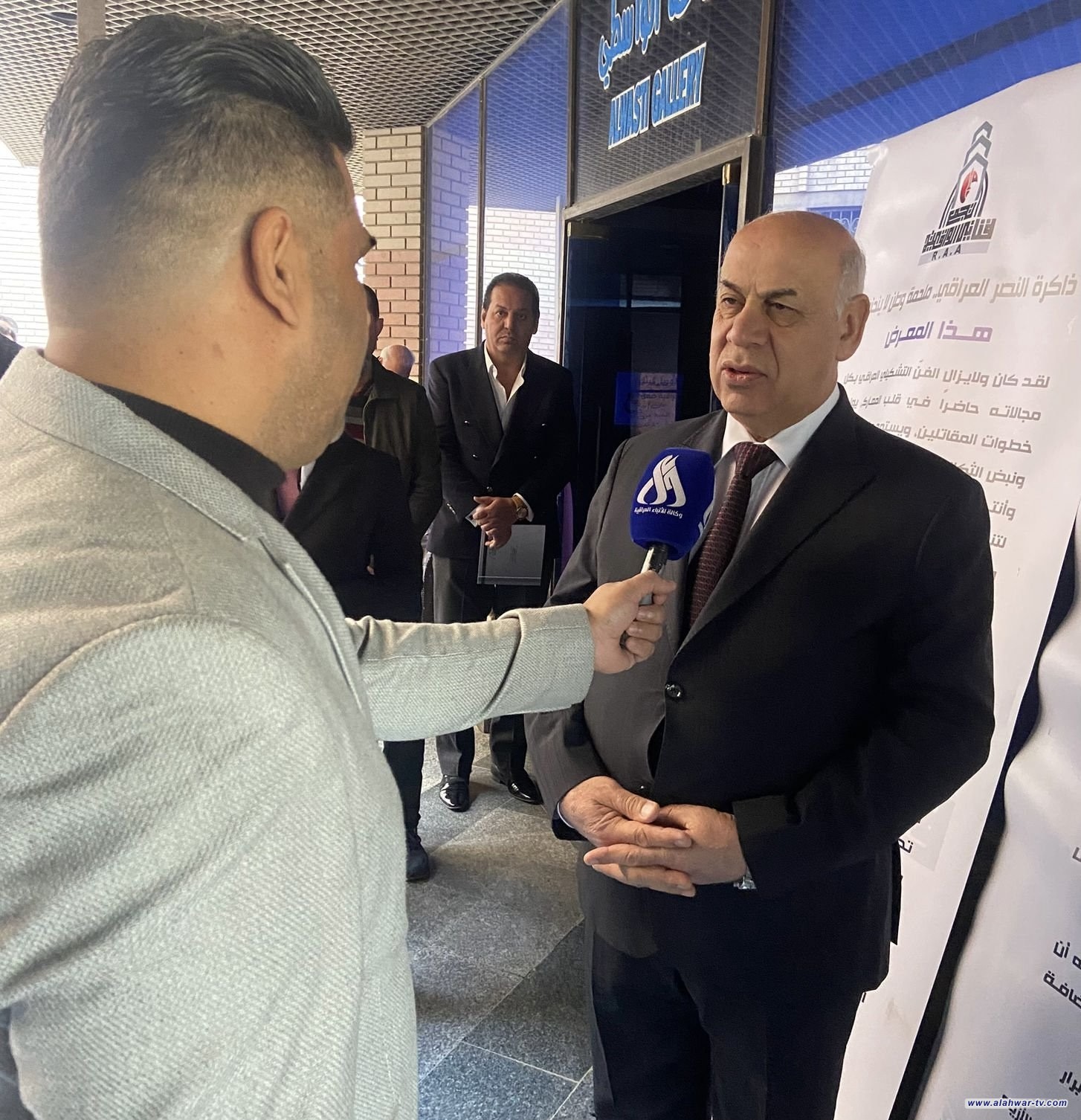 وزير الثقافة: اليوم أو غداً ستصرف منحة الفنانين والصحفيين والأدباء