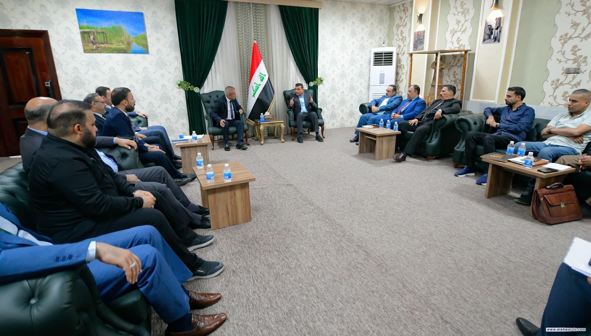 لحصول ذي قار الاولى على العراق في توزيع قطع الاراضي لعوائل الشهداء .. لجنة قرار 22 رئاسة الوزراء تكرم محافظ ذي قار