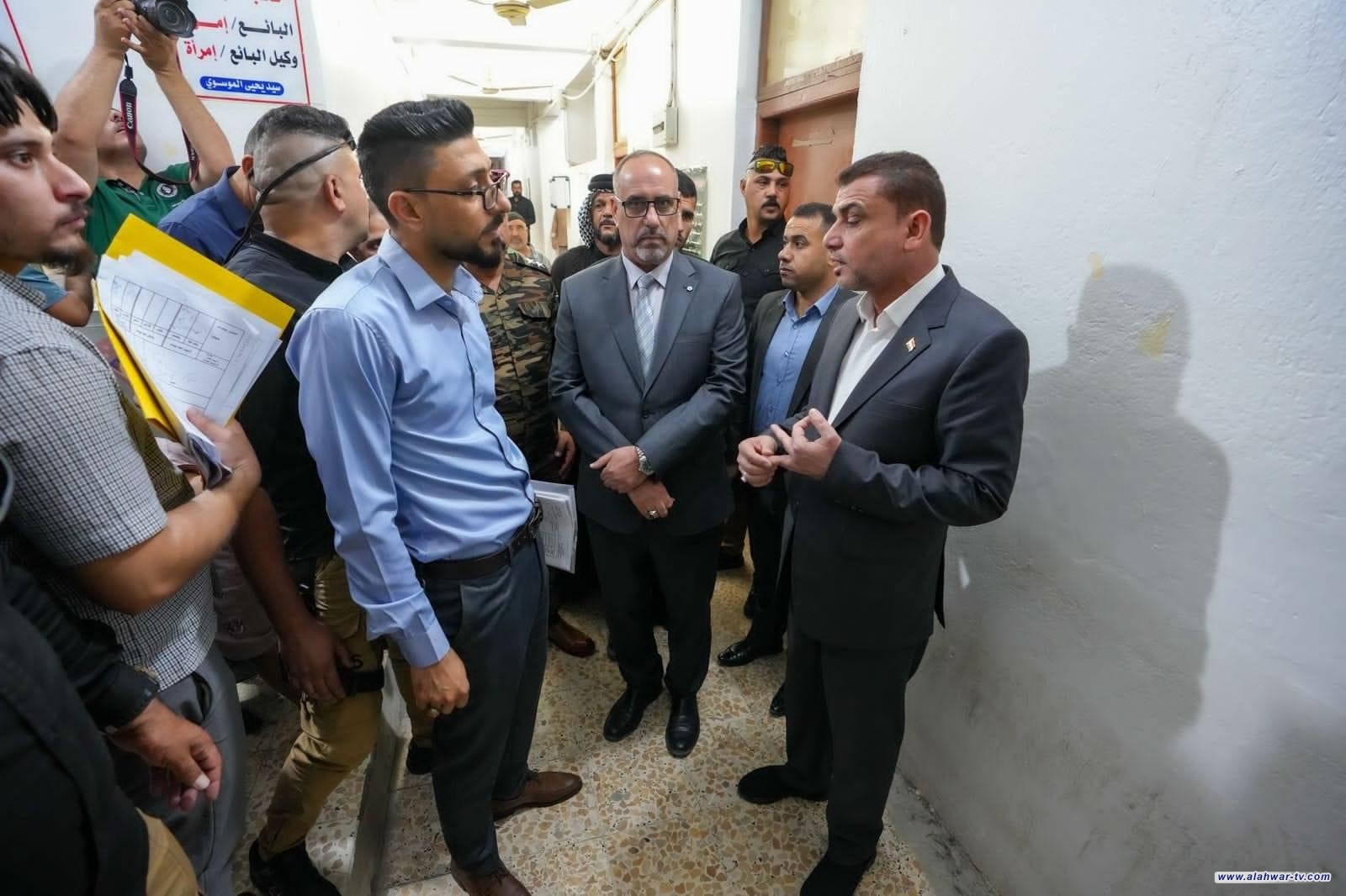 محافظ ذي قار السيد مرتضى عبود الابراهيمي يوجه بالاسراع والعمل بنظام الثلاث شفتات في البناية المخصصة لتكون المقر الجديد لدائرة ضريبة ذي قار.