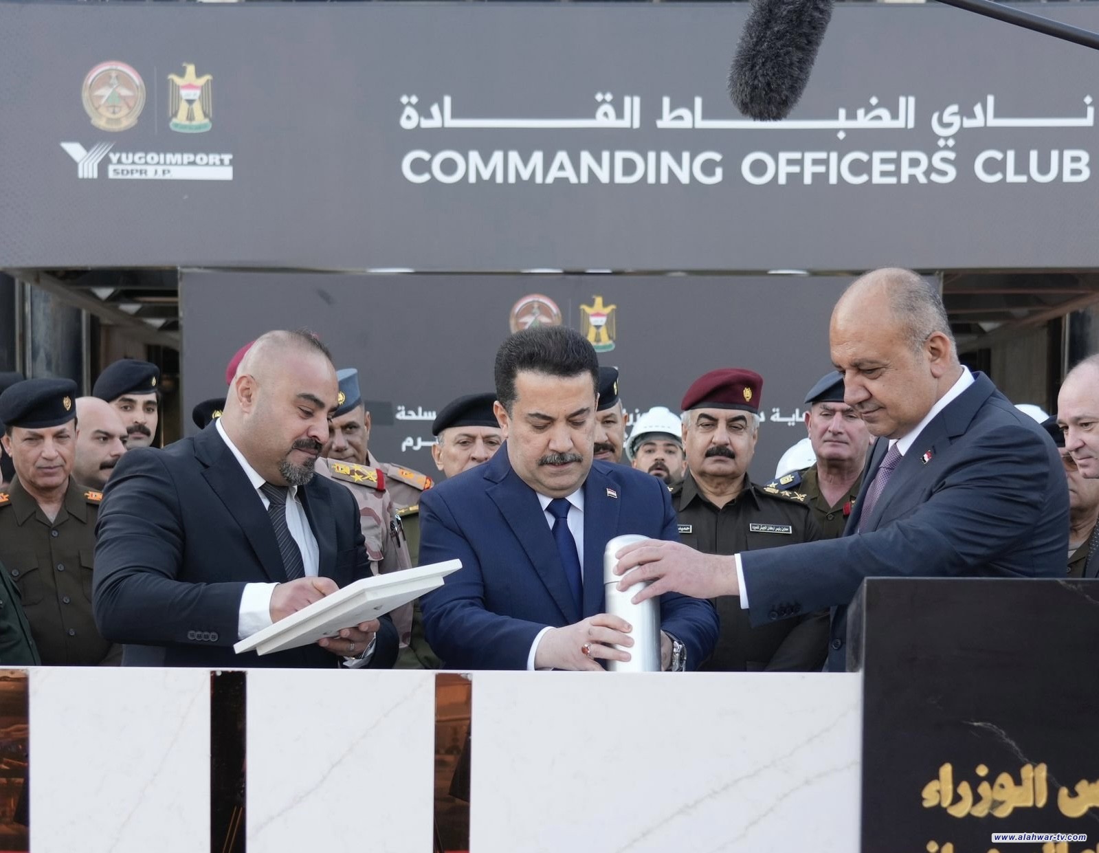 رئيس الوزراء يعلن إطلاق العمل بمشروع تأهيل نادي الضباط القادة في بغداد