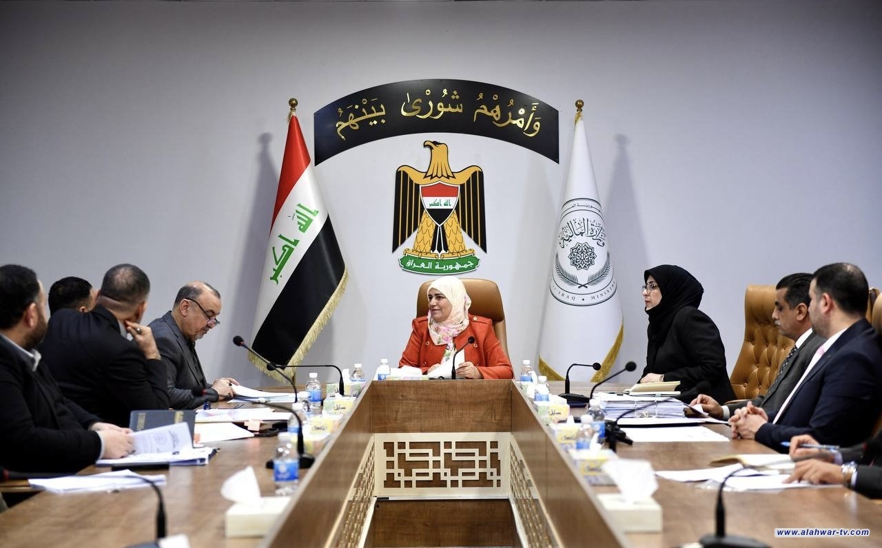 المالية: اتخاذ الإجراءات اللازمة لإنهاء الالتزامات المالية بين وزارتي النفط والكهرباء