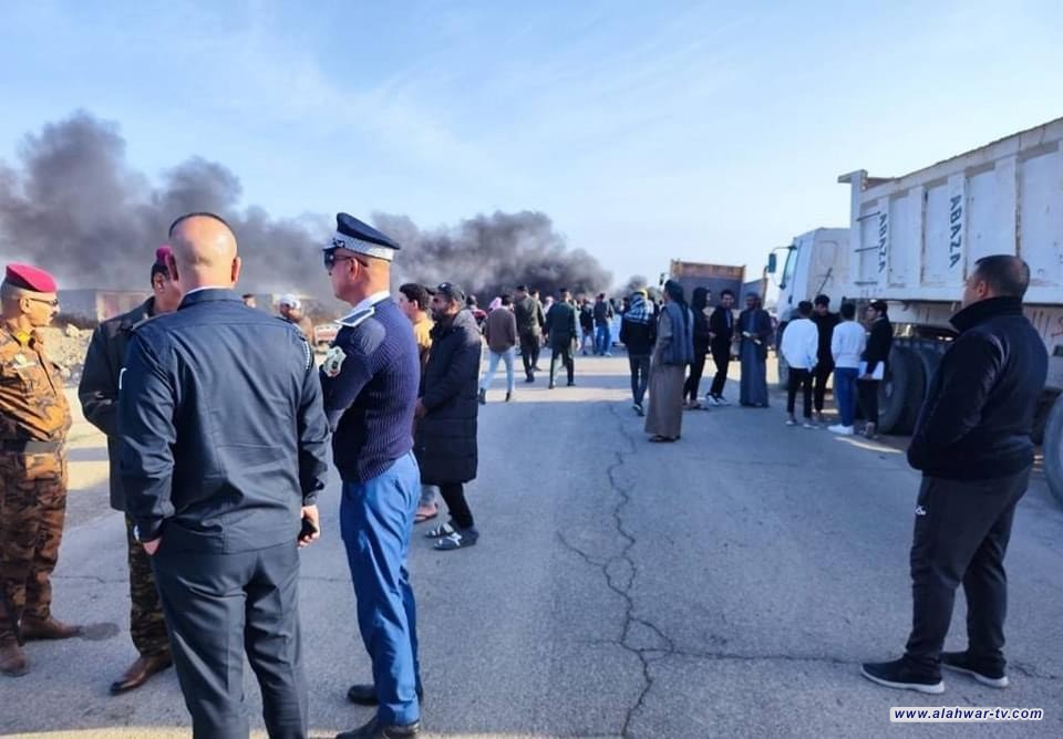 قطع طريق فجر ديوانية بالاطارات المحترقة من قبل مواطنين