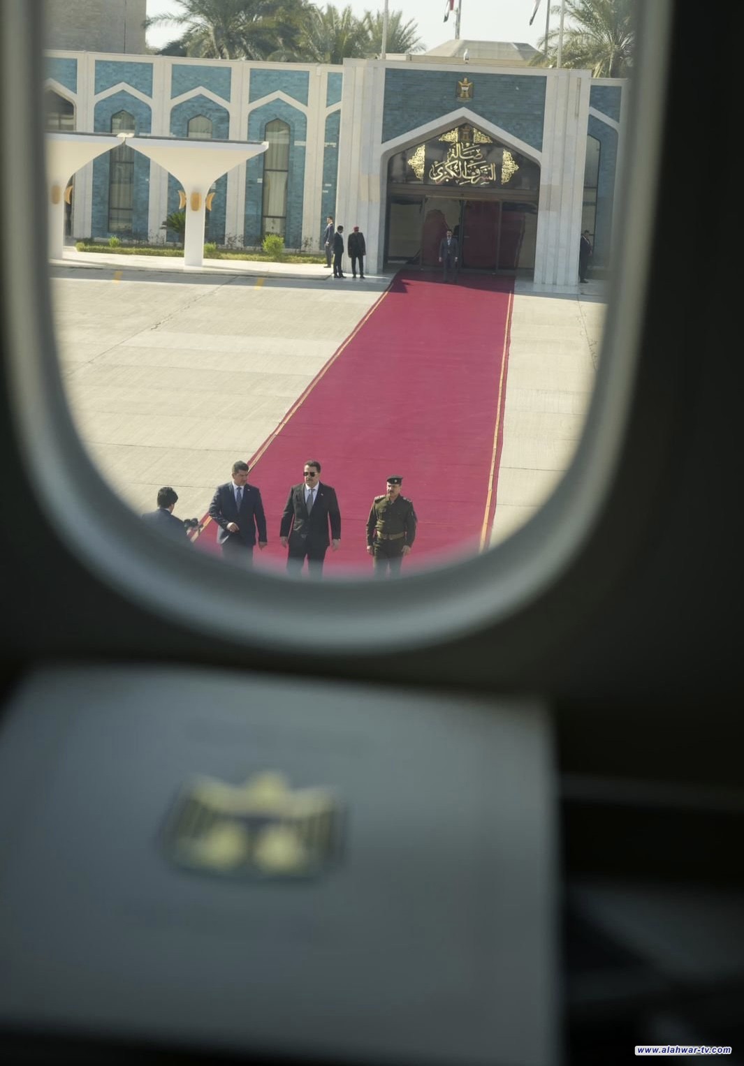 رئيس الوزراء يغادر العاصمة بغداد متوجهاً إلى سويسرا