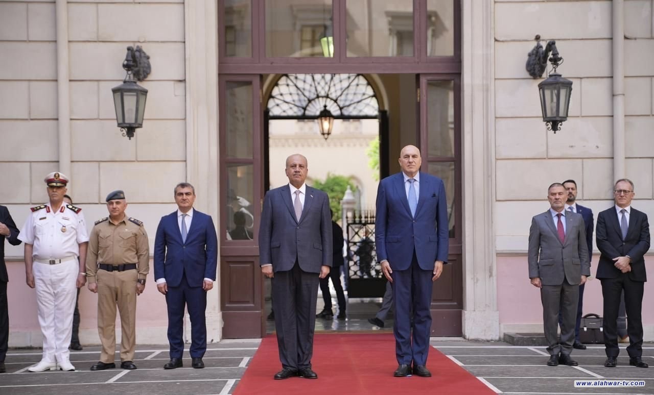 وزير الدفاع يجري زيارة رسمية إلى إيطاليا