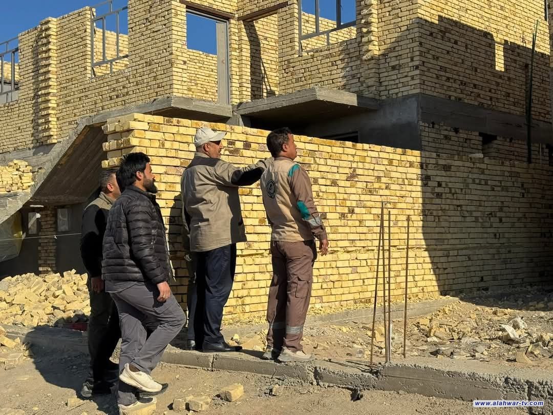 المعاون الفني لمحافظ ذي قار يتفقد مشروع مجمع الدور واطئة الكلفة