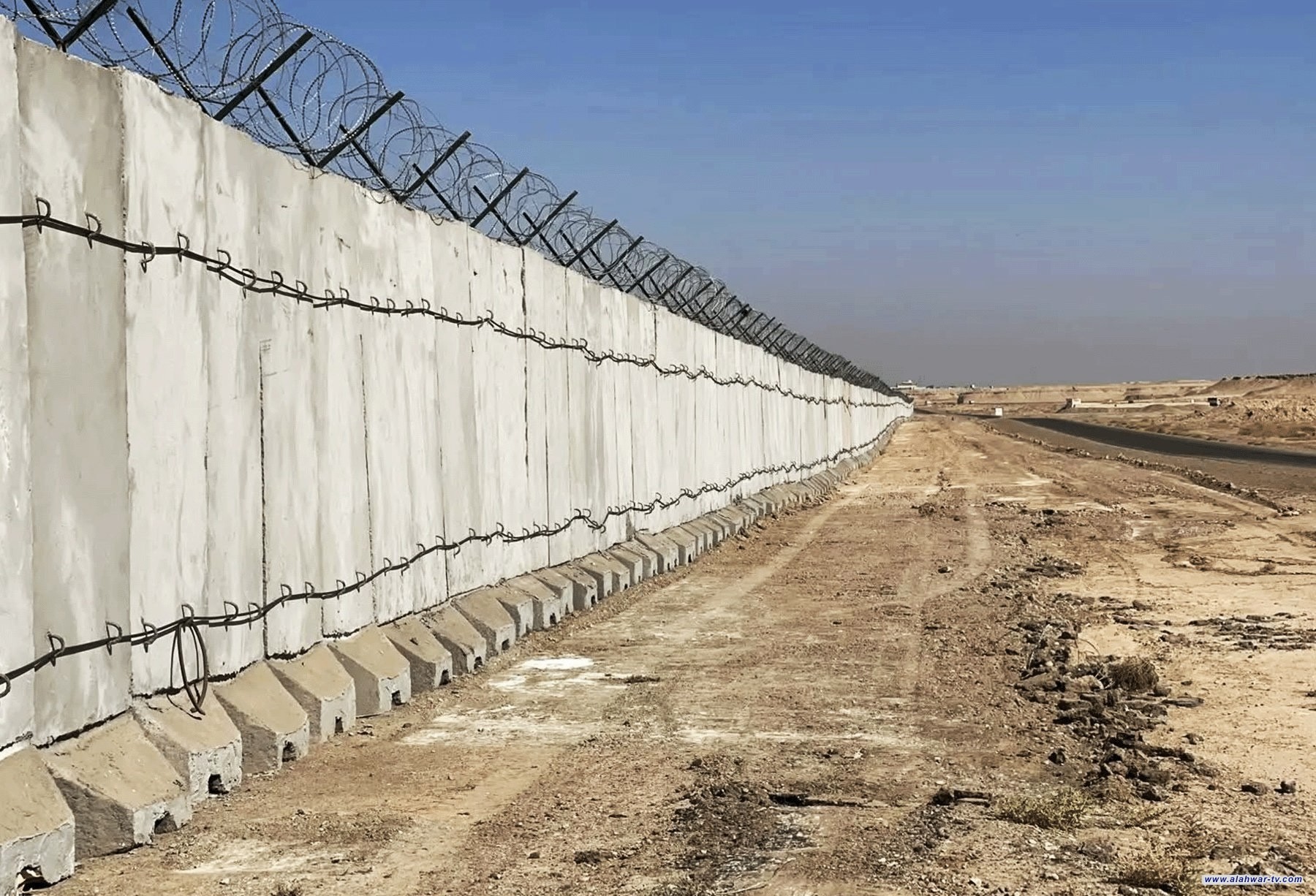 الداخلية: طائرات حرارية ليزرية لمراقبة الحدود العراقية مع سوريا