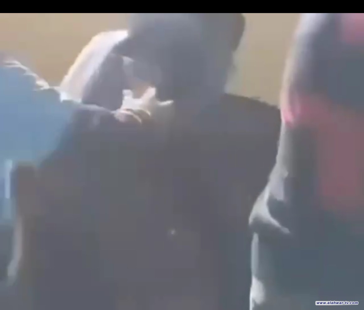 جريمة مروعة في ذي قار.. عصابة تقطع اصابع رجل "خمسيني" بالـ"قامات" امام انظار المواطنين