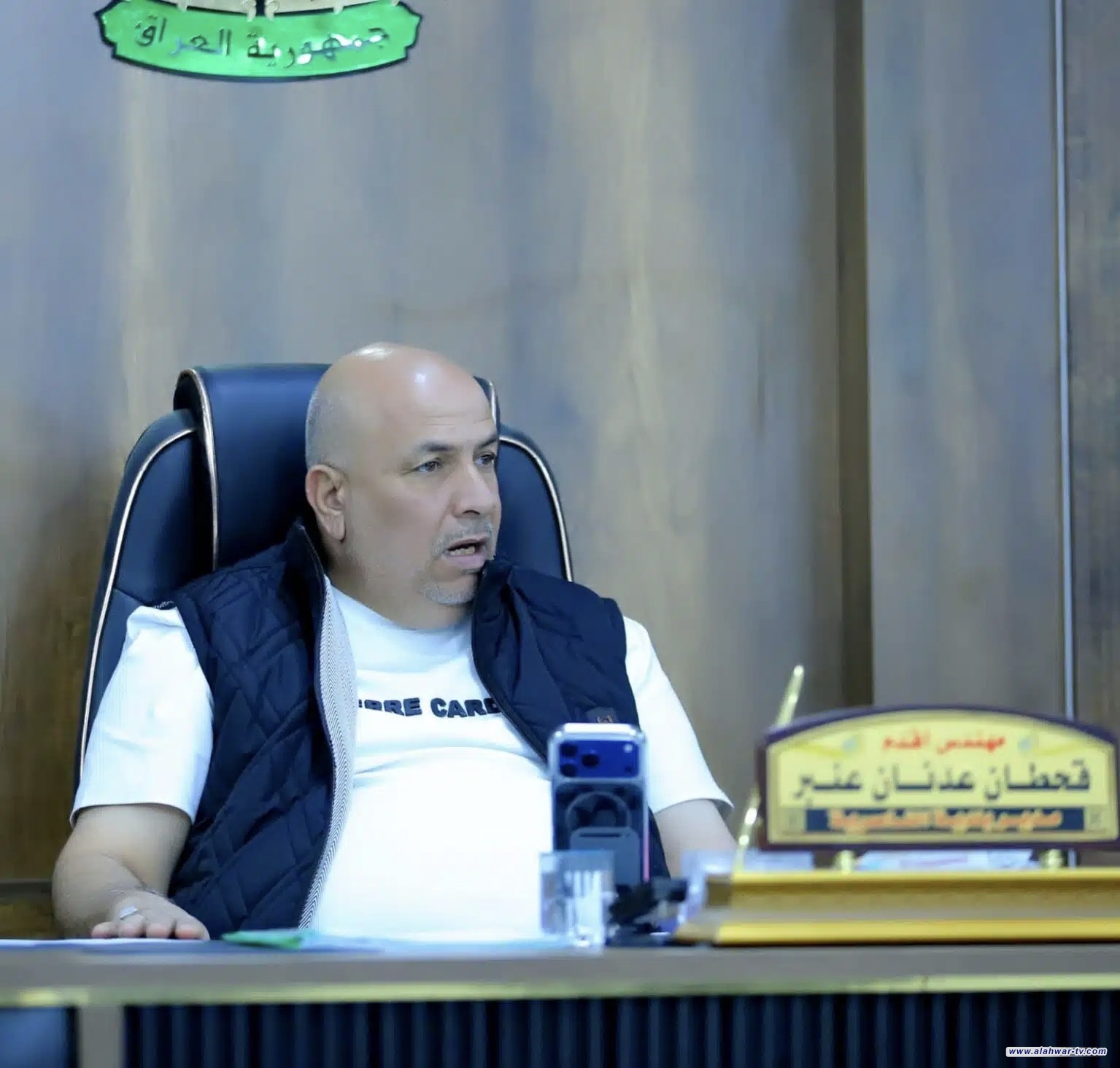 بلدية الناصرية تناقش التجاوزات وأعمال التنظيف في اجتماعها الدوري