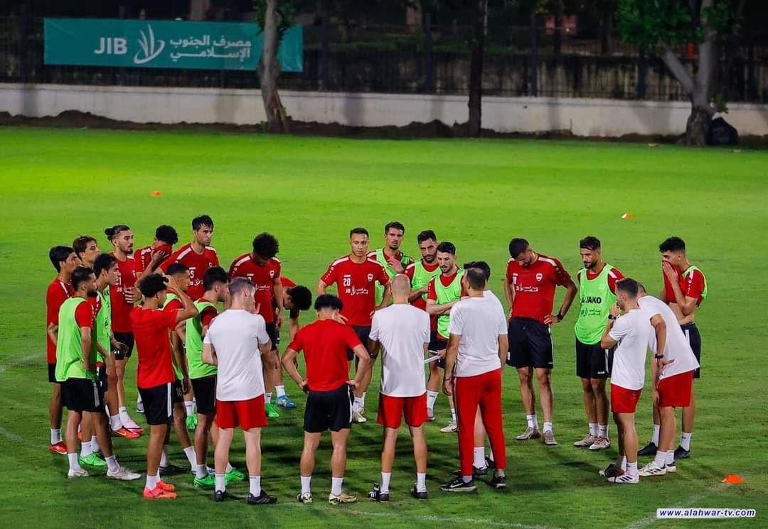 المنتخب الوطني يواصل تدريباته في جاكارتا