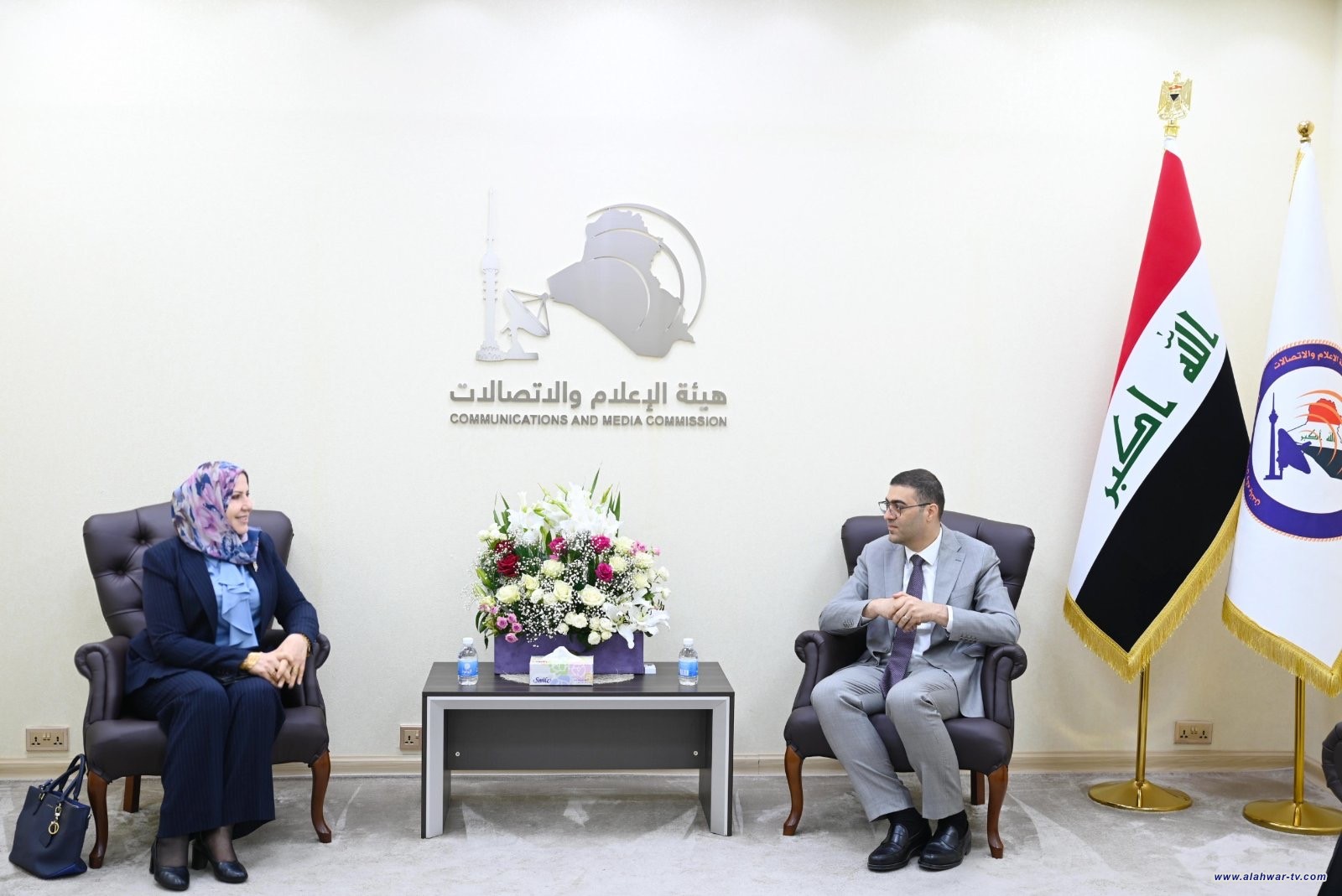 المؤيد والبجاري يبحثان استضافة مجلس وزراء الإعلام العرب