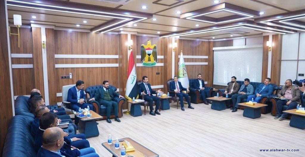 رئيس صندوق إعمار ذي قار يبحث مع الحكومة المحلية واقع المشاريع والخطط المستقبلية