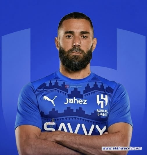 بنزيما يوقع رسمياً للهلال السعودي