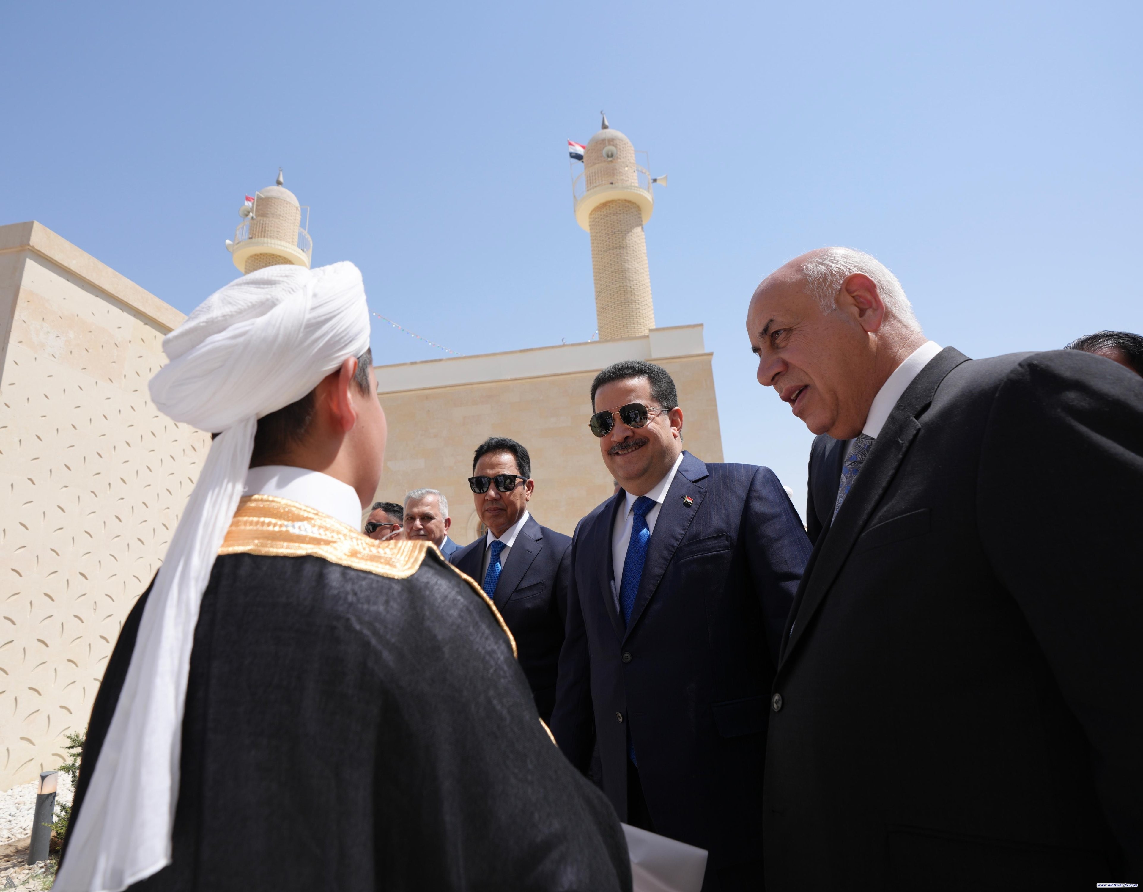 رئيس الوزراء: إعادة إعمار المنارة الحدباء إحدى علامات الانتصار الكبير على عصابات الظلام