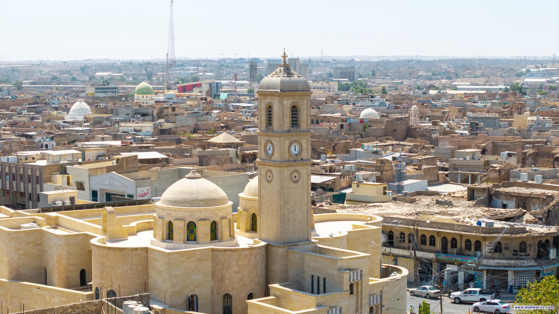 رئيس الوزراء يفتتح كنيسة الساعة للآباء الدومينيكان وسط الموصل