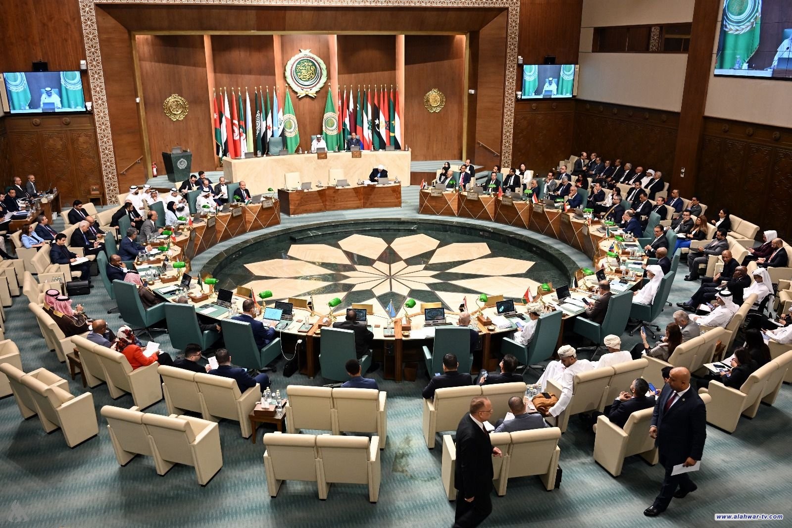 العراق يؤكد أهمية اتخاذ مواقف عربية حازمة لمواجهة النهج الصهيوني