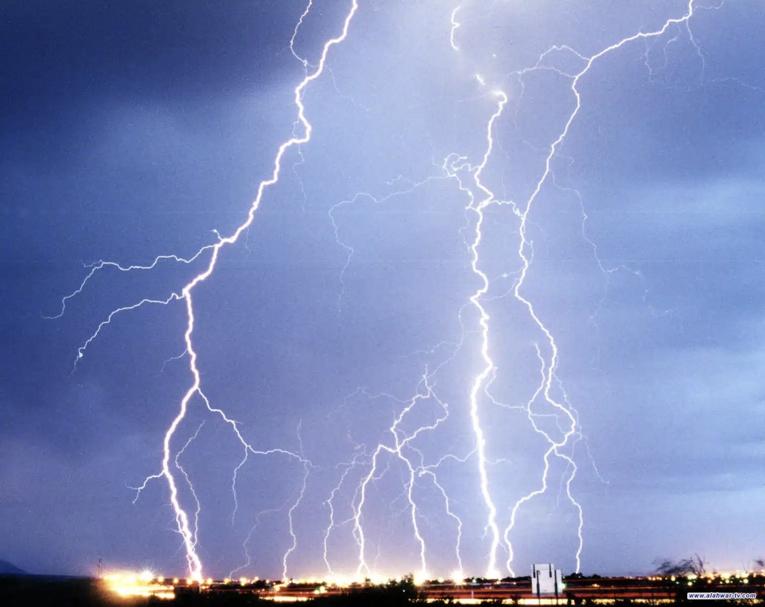 مصرع امرأة بصعقة رعدية أثناء رعي الأغنام في قضاء الفجر شمال الناصرية