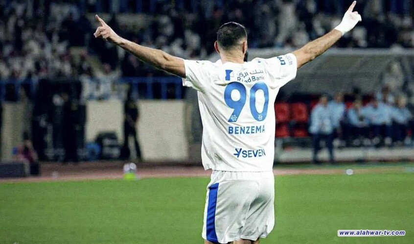 كريم بنزيما يحقق رقمين قياسيين في ظهوره الأول مع الهلال