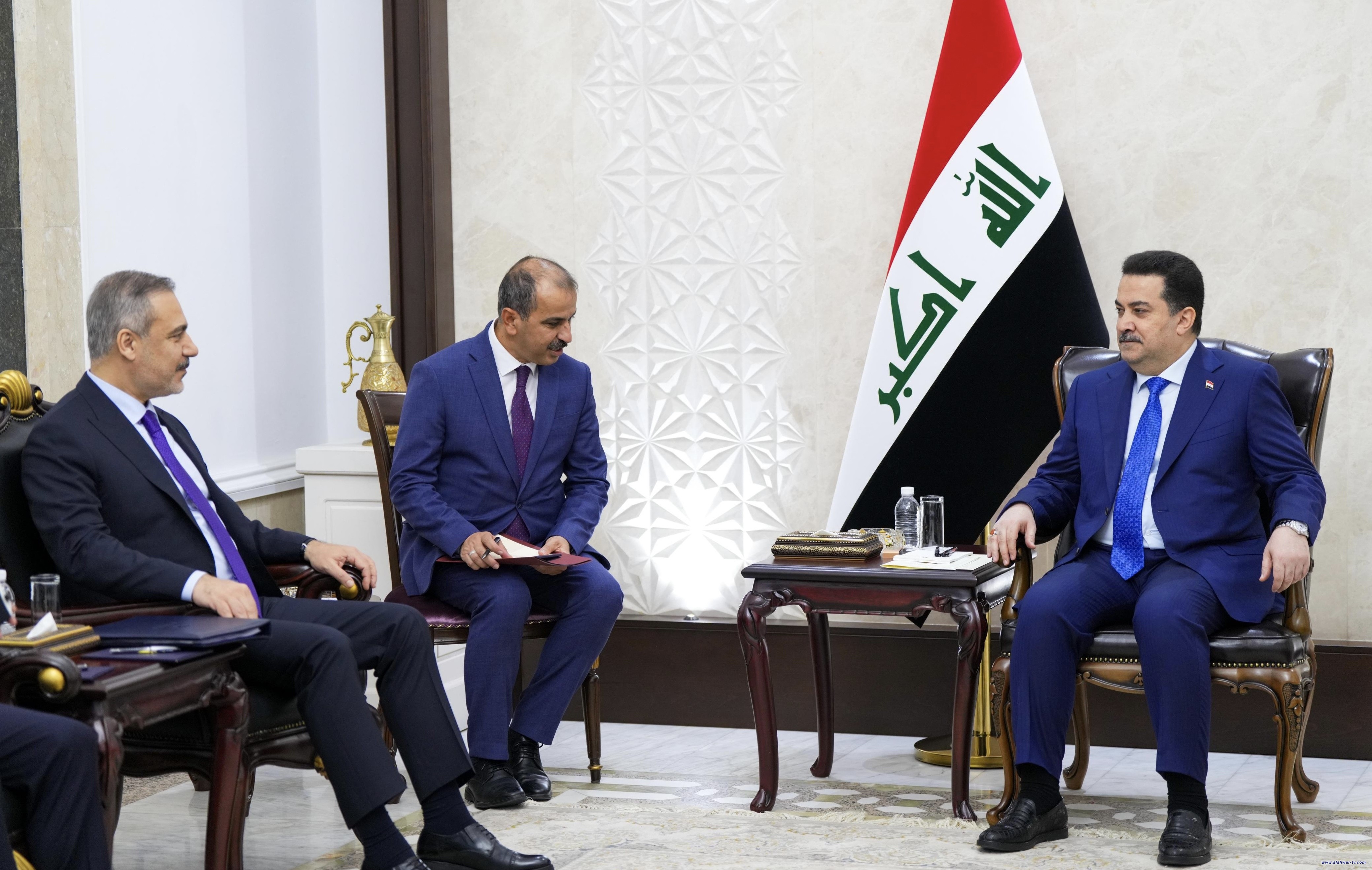 رئيس الوزراء يؤكد استعداد العراق للتنسيق بين دول المنطقة يما يتعلق بتطورات الأحداث