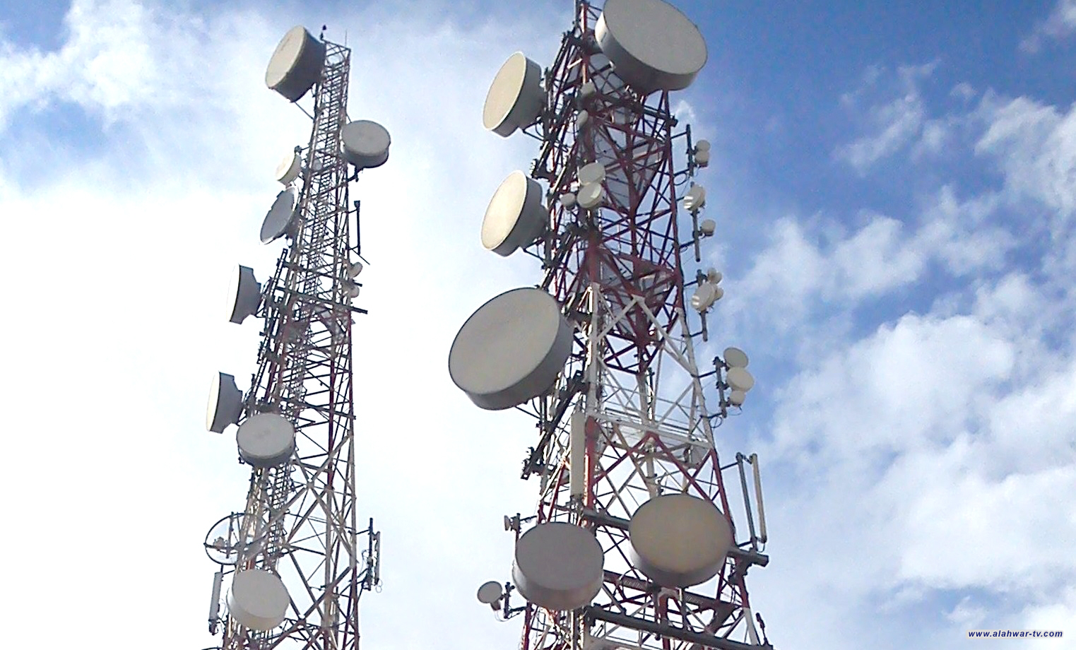 الاتصالات تعلن تخفيض أسعار خدمة الإنترنت للمؤسسات الإعلامية