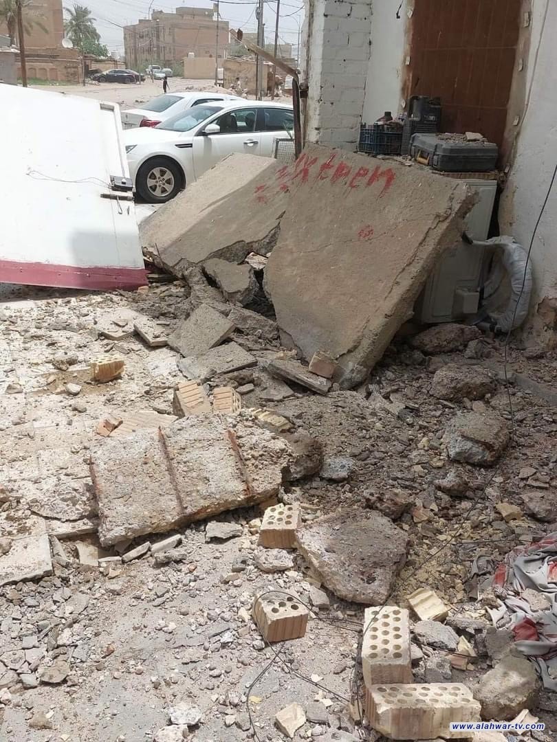 انهيار كتل كونكريتية من احدى العمارات السكنية في مدينة الناصرية دون وقوع اضرار بشرية .