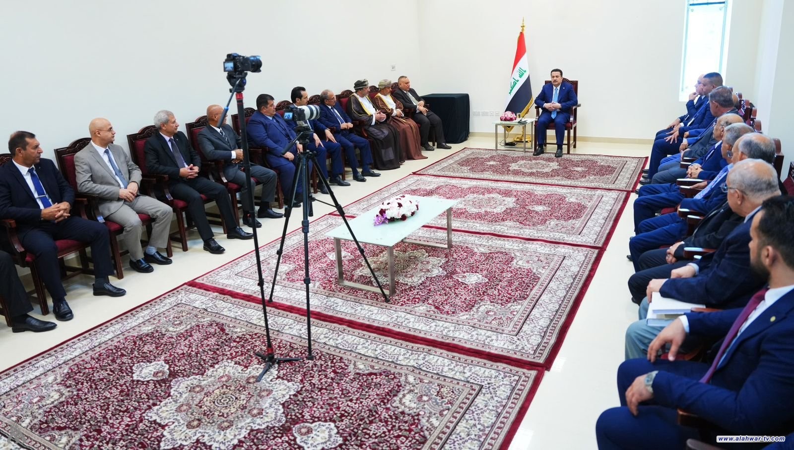 رئيس الوزراء: انهينا الانقطاع مع النظام المالي العالمي بتعاملات موثوقة