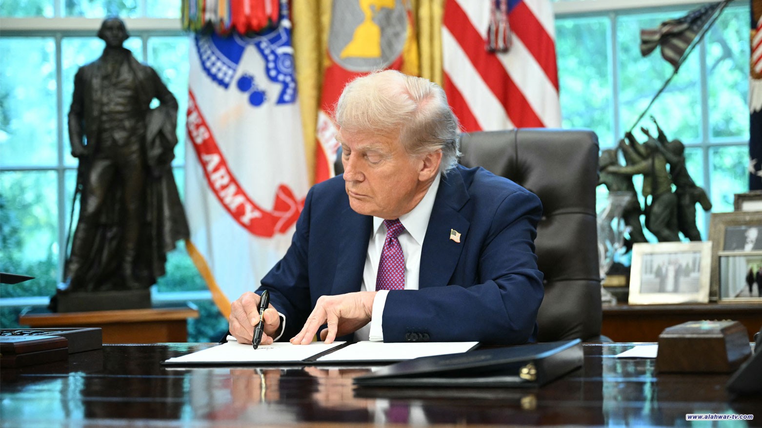 ترامب يوقّع أمراً تنفيذياً بتغيير تسمية البنتاغون إلى وزارة الحرب