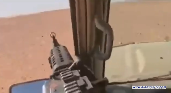 مقتل إرهابيين وحرق عجلتهم وضبط أسلحتهم في صحراء الأنبار