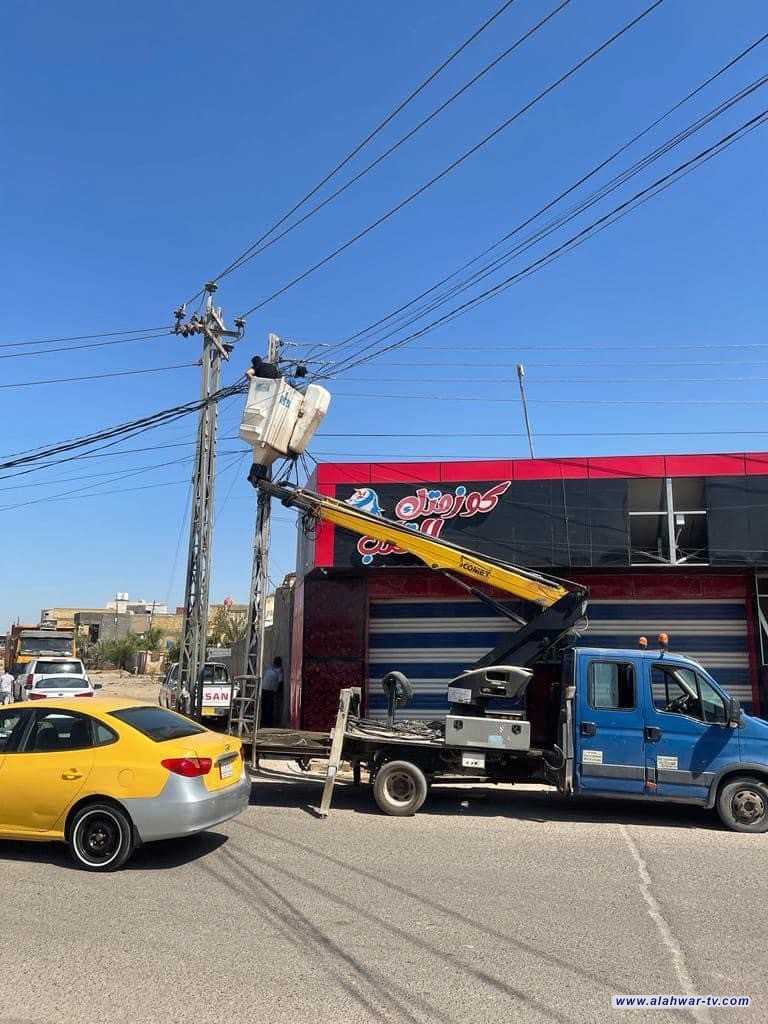كهرباء ذي قار تنفذ حملة لرفع التجاوزات على الشبكة الكهربائية