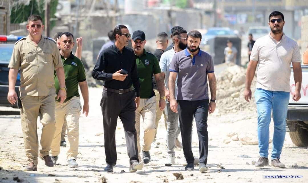 قائممقام قضاء الناصرية يتفقد إنشاء شبكات مجاري الصرف الصحي في منطقة البو فياض والمهيدية