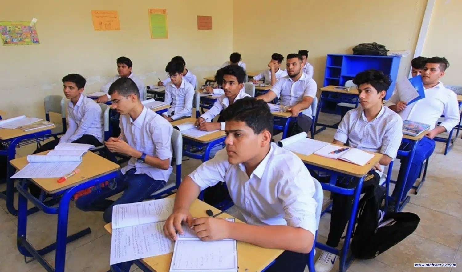 اتصالات ذي قار توضح آلية تجهيز المدارس بالانترنت والخدمات الرقمية